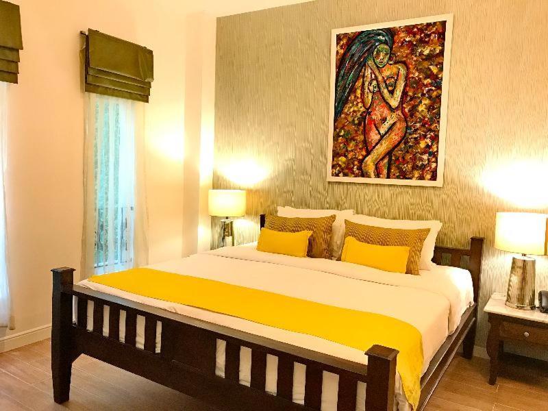 Casa Blanca Boutique Hotel - Sha Plus Phuket Room photo